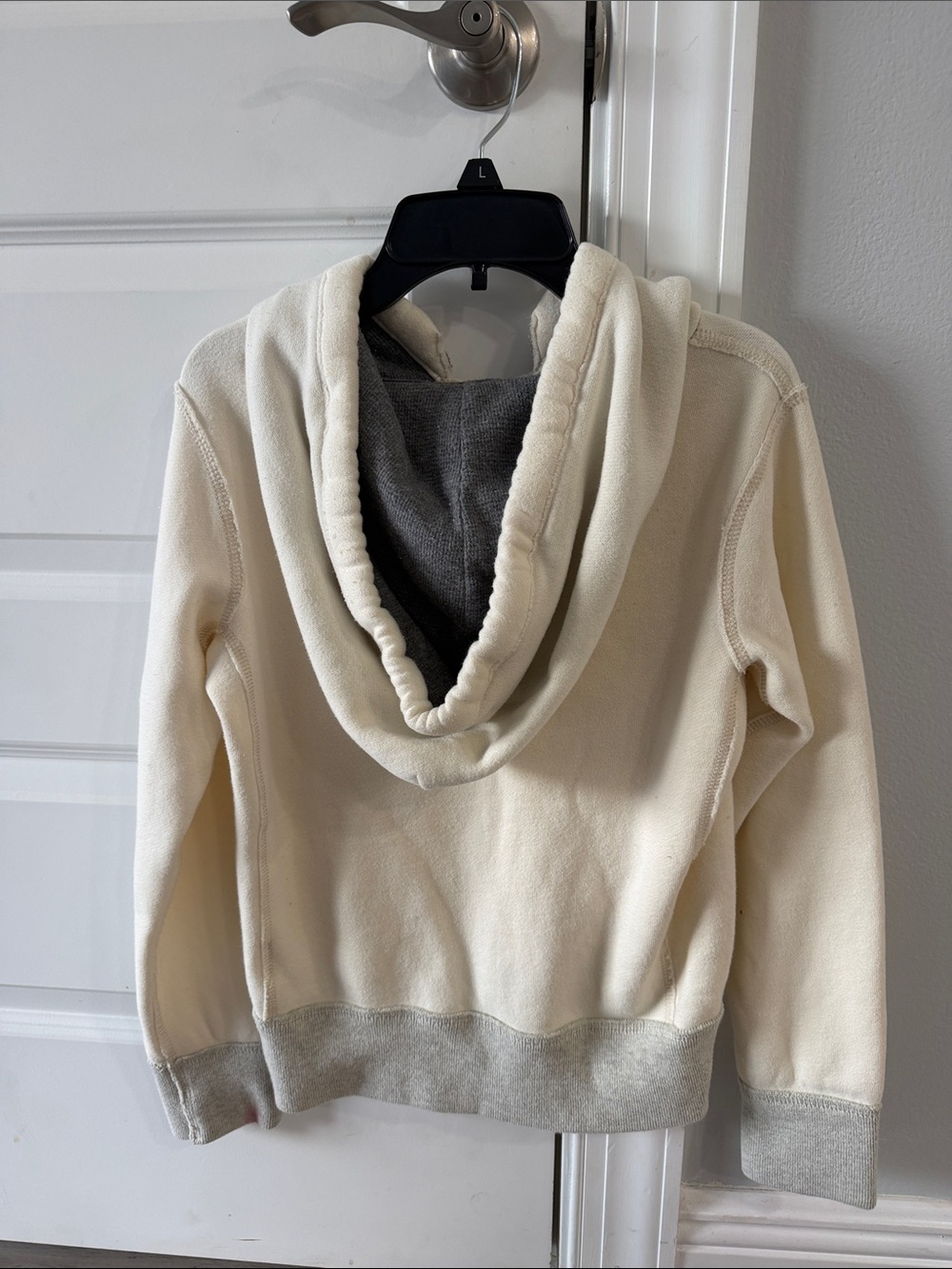 Sweater Subcategory Identification - Picture 3 of 5